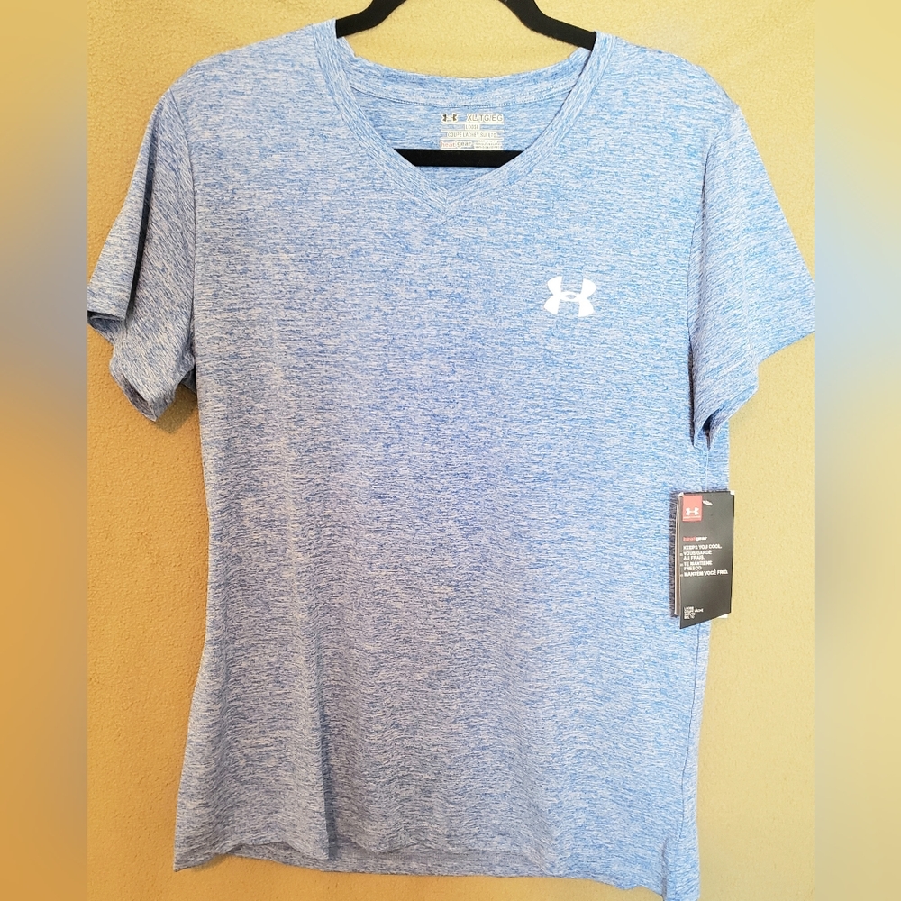New Under Armour Ladies performance tee.  Blue. Size: XL